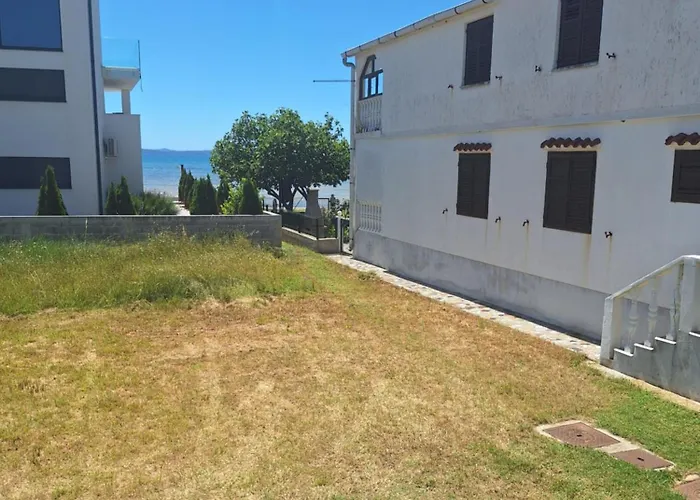 Luka Vikendica Privlaka (Zadar)